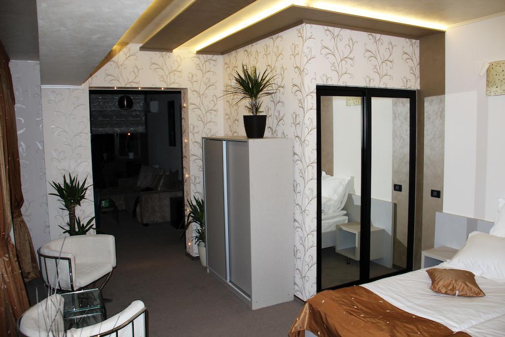 Enigma Pension Târgu Jiu Kamer foto
